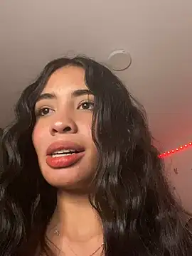 lina pink online show from 12-04-24, 06:16