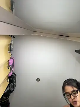 Karla-sexy01 online show from 01-15-25, 09:51