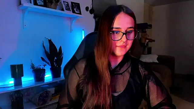 evy orange1 online show from 03-25-26, 12:11