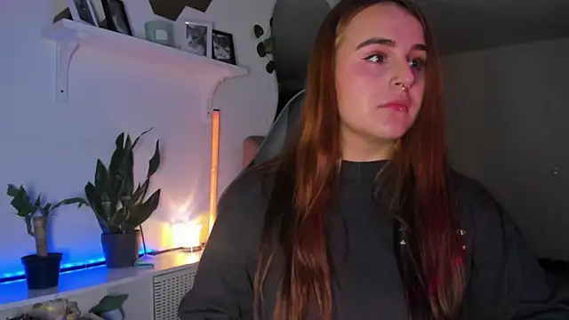 evy orange1 online show from 02-19-26, 03:36