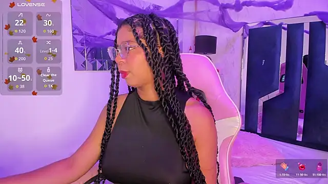 MilaHall  online show from 10-28-25, 03:51