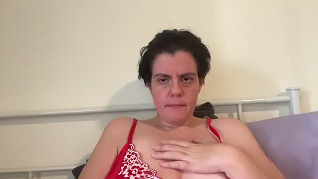 Jess4you0818 online show from 04-27-26, 07:56