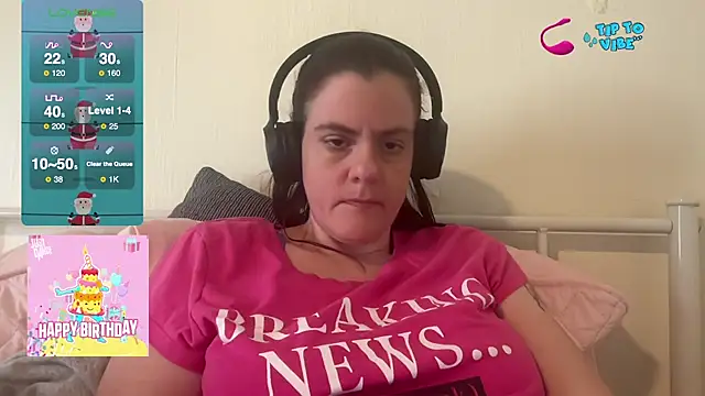 Snapshot of Jess4you0818 chatting on 12-23-24, 03:33 Jess4you0818 online show from 12-23-24, 03:33