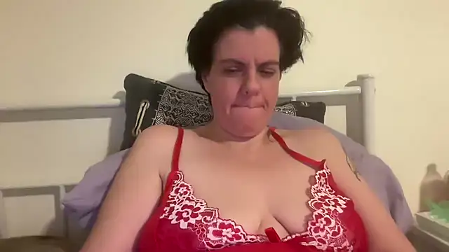 Jess4you0818 online show from 05-04-26, 07:22