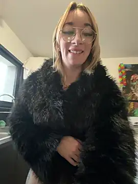 Giuliana baby online show from 01-12-26, 09:16