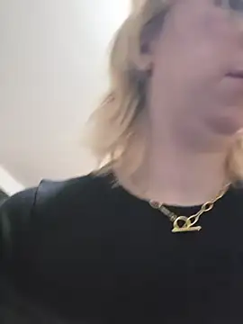 Giuliana baby online show from 12-18-25, 09:47