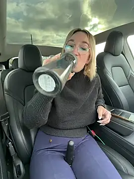 Snapshot of Giuliana_baby chatting on 04-04-26, 07:15 Giuliana baby online show from 04-04-26, 07:15