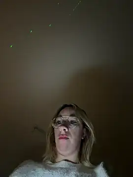 Snapshot of Giuliana_baby chatting on 04-13-26, 05:22 Giuliana baby online show from 04-13-26, 05:22