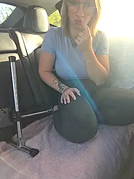 Giuliana baby online show from 11-17-25, 09:13