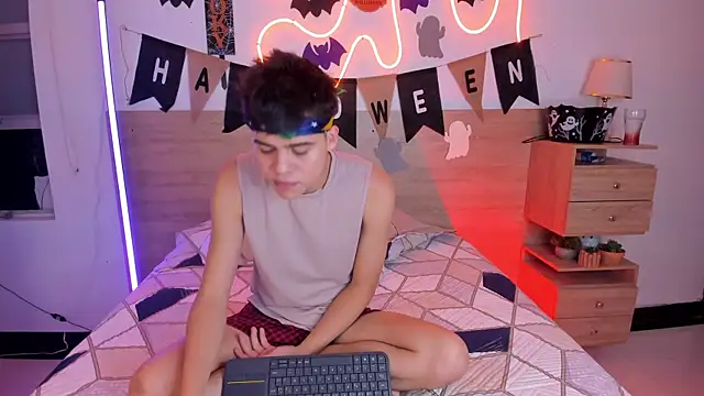 justinbiler online show from 10-27-25, 01:56