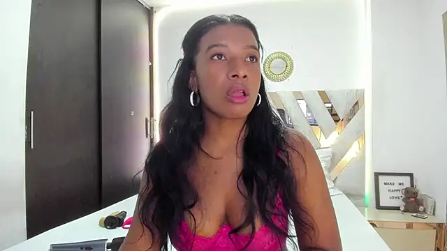 KriisvanyLeroy online show from 10-13-25, 05:03