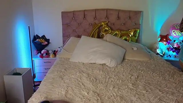 miaa saenz1 online show from 11-05-25, 03:53