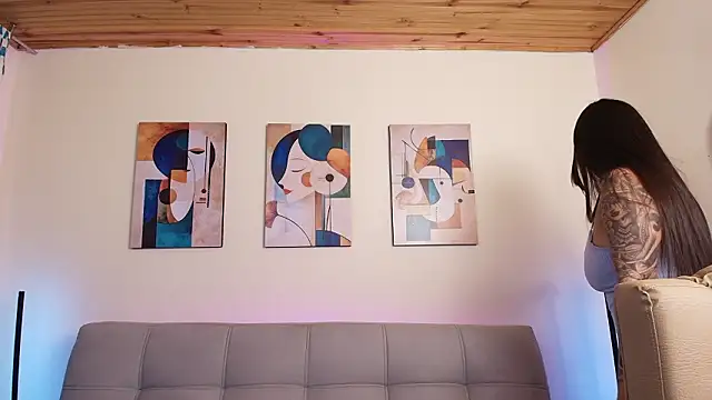 miaa saenz1 online show from 02-25-26, 04:23