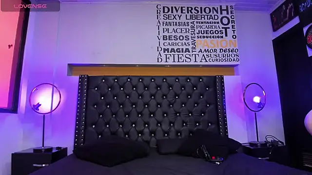 Snapshot of MADISSONLOVE_ chatting on 02-26-25, 12:05 MADISSONLOVE online show from 02-26-25, 12:05