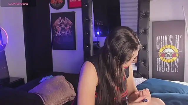 MADISSONLOVE  online show from 05-17-26, 02:44