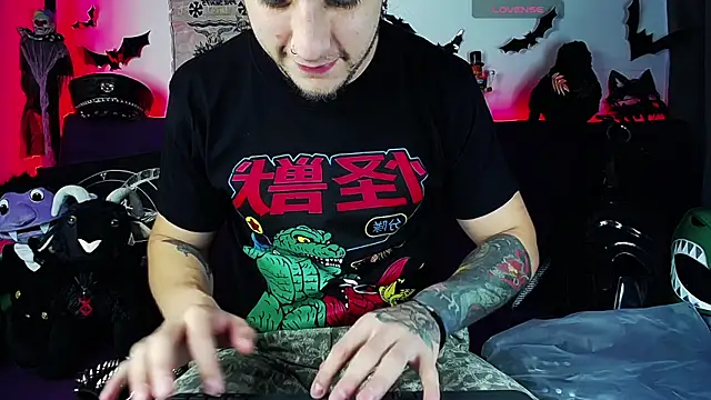blckwolf 6 online show from 10-12-25, 03:35