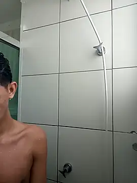 Snapshot of Guti_hazz chatting on 03-19-25, 04:34 Guti hazz online show from 03-19-25, 04:34