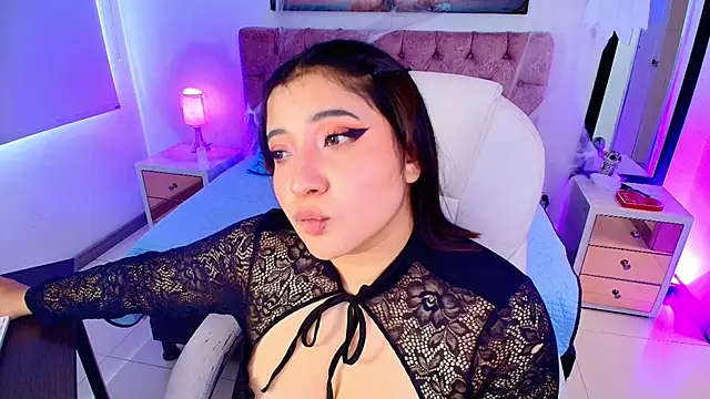 Emma monserrat online show from 10-27-25, 07:26