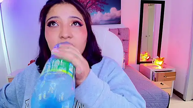 Emma monserrat online show from 09-17-25, 07:38