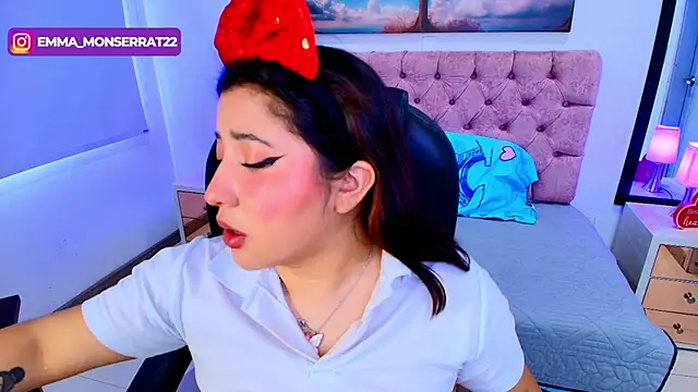 Emma monserrat online show from 11-20-25, 06:19