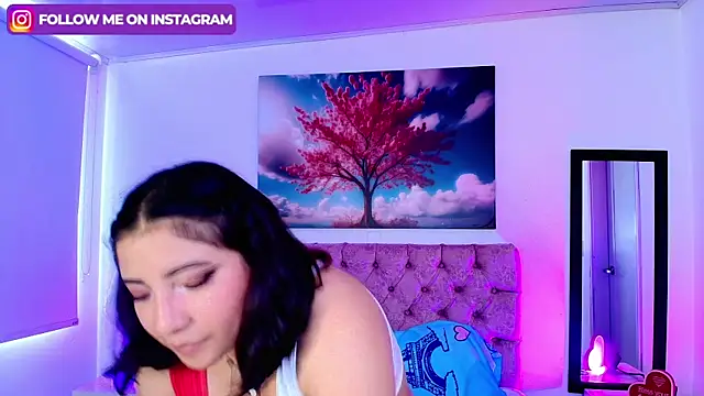 Emma monserrat online show from 10-08-25, 07:47