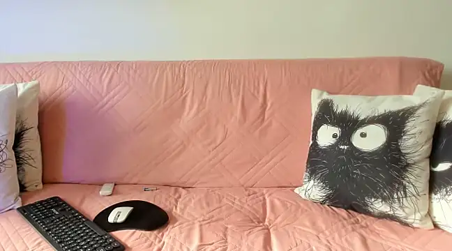 Emma Jnes online show from 03-17-25, 09:24