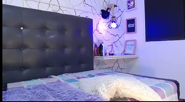 aixaangeels online show from 03-22-25, 08:29