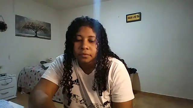 Ivon-09 online show from 06-26-26, 02:28