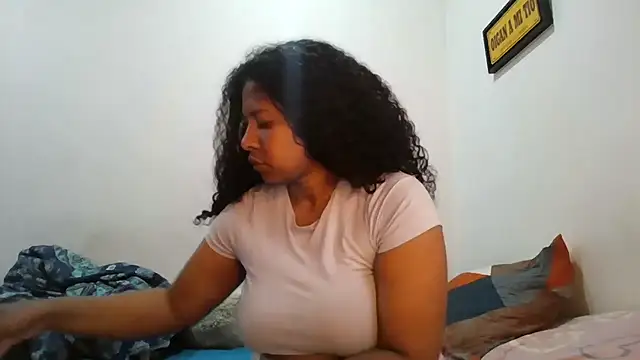 Ivon-09 online show from 12-14-25, 11:27