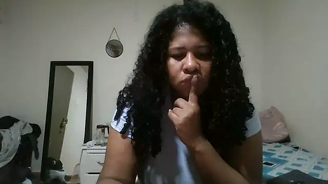 Snapshot of Ivon-09 chatting on 05-03-26, 11:58 Ivon-09 online show from 05-03-26, 11:58