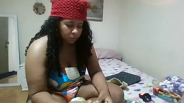 Snapshot of Ivon-09 chatting on 05-11-26, 02:45 Ivon-09 online show from 05-11-26, 02:45