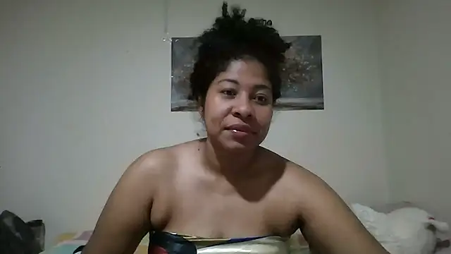 Snapshot of Ivon-09 chatting on 05-31-26, 12:33 Ivon-09 online show from 05-31-26, 12:33