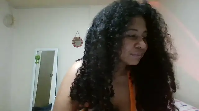 Snapshot of Ivon-09 chatting on 05-16-26, 01:10 Ivon-09 online show from 05-16-26, 01:10