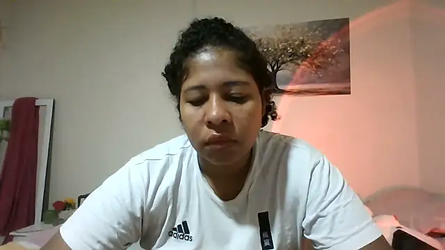 Snapshot of Ivon-09 chatting on 05-30-26, 12:22 Ivon-09 online show from 05-30-26, 12:22