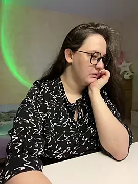 hungry1bunny online show from 02-28-25, 04:20