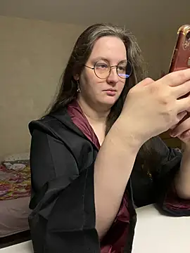 hungry1bunny online show from 04-18-26, 02:30