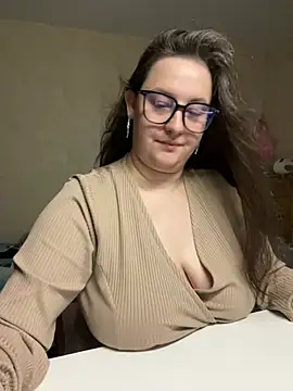 Snapshot of hungry1bunny chatting on 06-30-26, 06:30 hungry1bunny online show from 06-30-26, 06:30