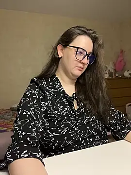 hungry1bunny online show from 03-21-26, 06:01