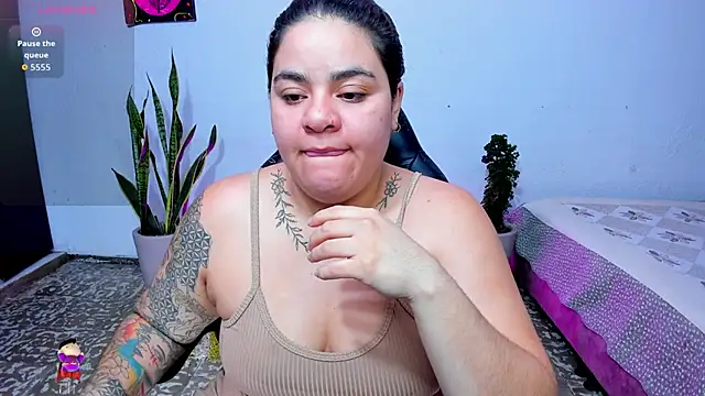Snapshot of Sharon_hils chatting on 05-07-26, 03:59 Sharon hils online show from 05-07-26, 03:59