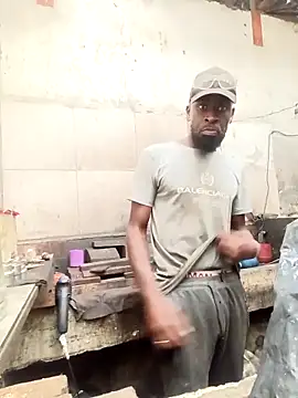 Yairelnegro online show from 11-13-25, 07:07