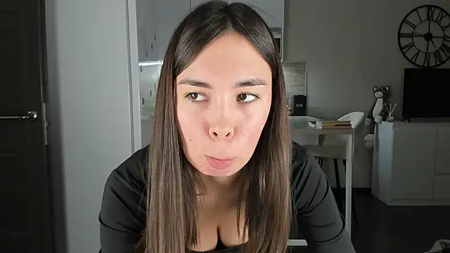 nilliluv online show from 02-05-26, 04:14