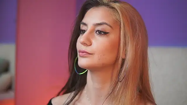 SabrinaHope online show from 11-30-25, 10:10