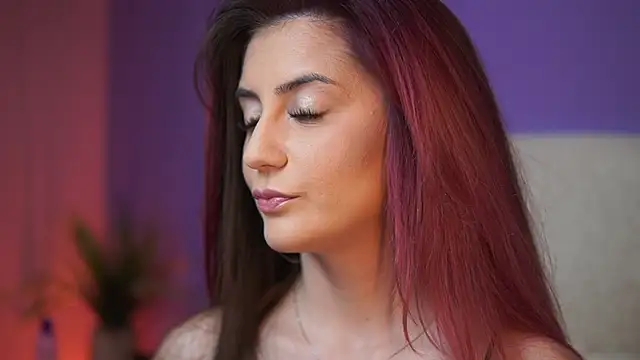 Snapshot of SabrinaHope chatting on 06-11-26, 06:05 SabrinaHope online show from 06-11-26, 06:05