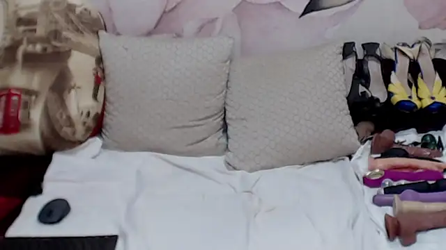 Snapshot of RinaM-Mashasun chatting on 02-17-26, 03:53 RinaM-Mashasun online show from 02-17-26, 03:53