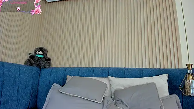 kathecute   online show from 04-23-26, 01:45