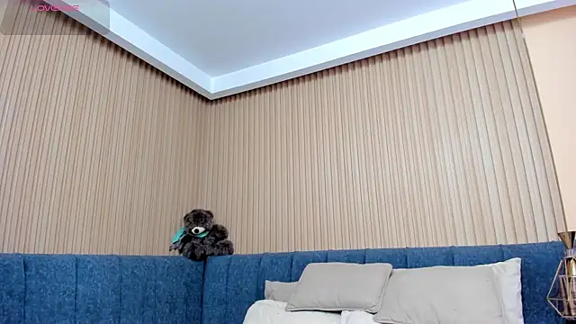 kathecute   online show from 03-29-26, 01:40