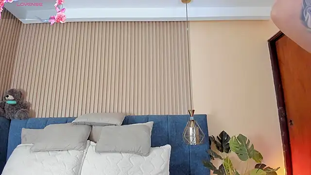 kathecute   online show from 04-02-26, 01:46