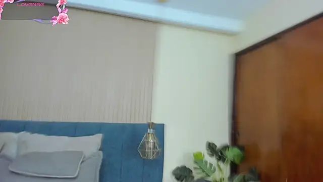 kathecute   online show from 06-17-26, 01:38