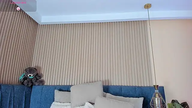 kathecute   online show from 03-28-26, 01:39