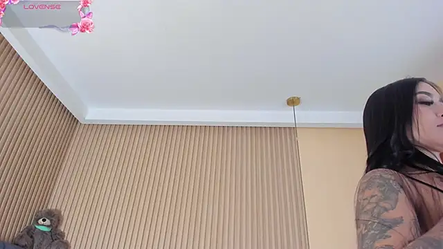 kathecute   online show from 02-01-26, 01:48